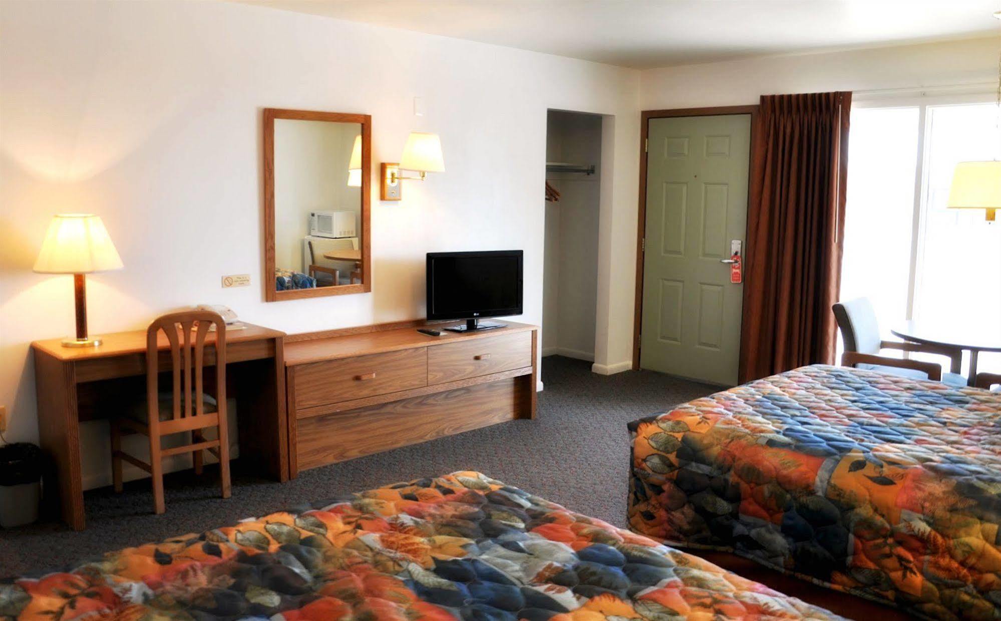 Trade Winds Motel Valentine Ngoại thất bức ảnh